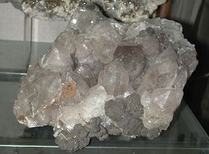 FMM 1 86023 quartz 1.JPG